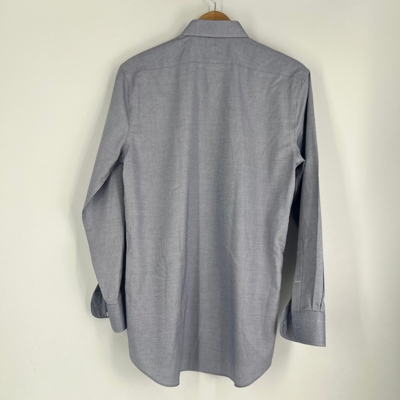 👕 - Picture 2 of 2